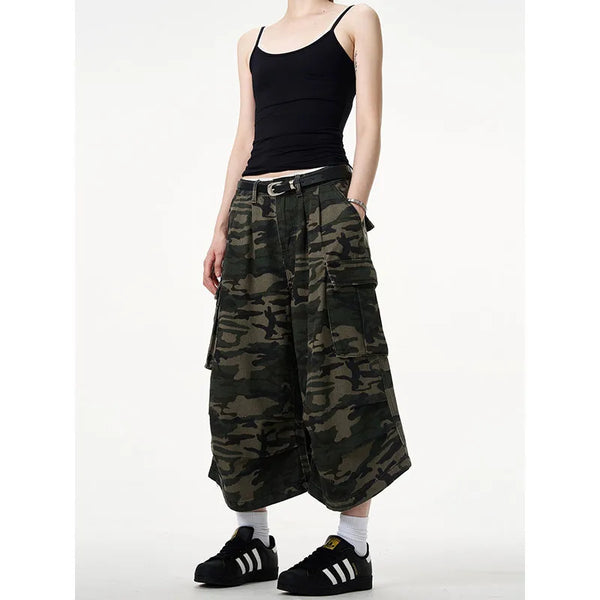 Y2K Camouflage Short Jeans