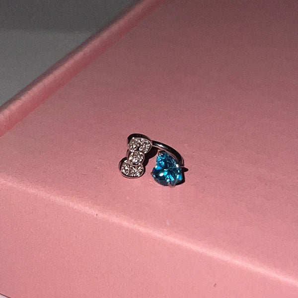 Y2K Bow Heart Ear Cuff